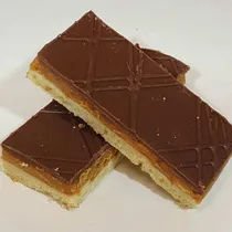 Small Plain Cakes category