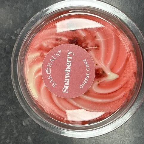 Bake haus Strawberry cheesecake