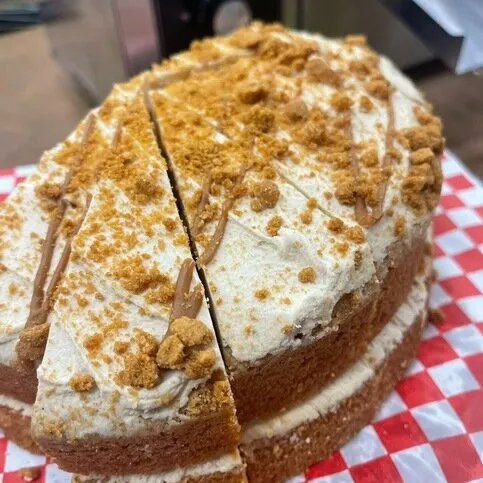 Caramel & Biscoff Cake Slice