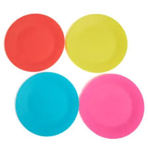 Outdoor Living 4 Pack Plastic Plates