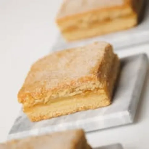 Aulds Apple Square