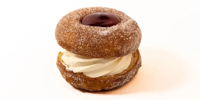Aulds Devon Doughnut