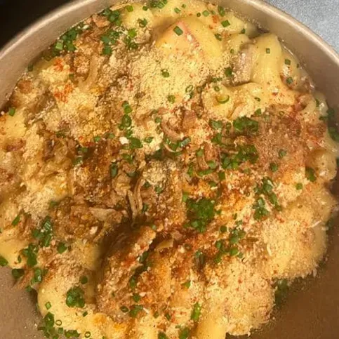 BSK PULLED PORK MAC 'N' CHEESE