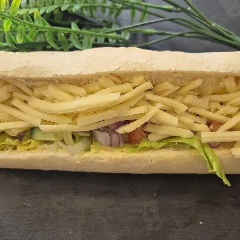 Cheese salad baguette