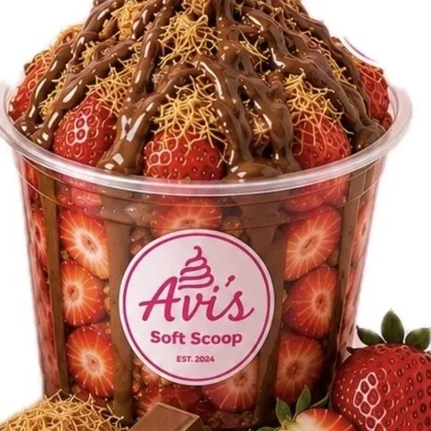 Kunafa Dubai Strawberries Cup