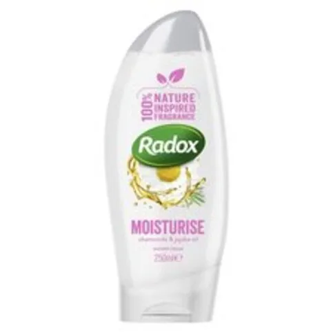 Radox Moisturise Chamomile & Jojoba Oil 250ml
